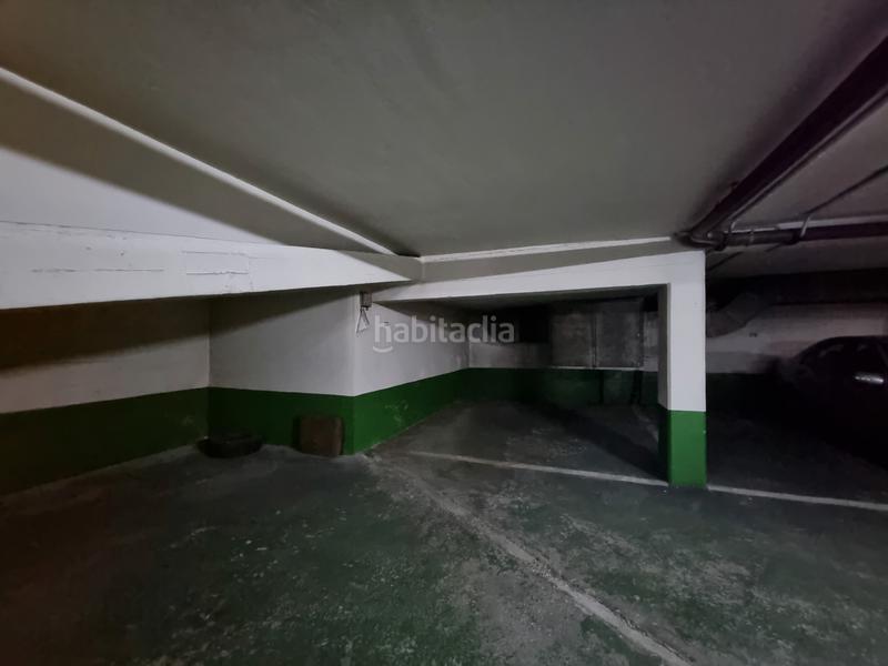 Foto 7f8a59b1-e1fb-4220-b840-cbe7c13fa3a1. Parking voiture dans rúa de santa marta de arriba 53 dans Santiago de Compostela