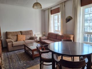 Location Appartement à Rúa dos basquiños 83. Piso exterior en basquiños
