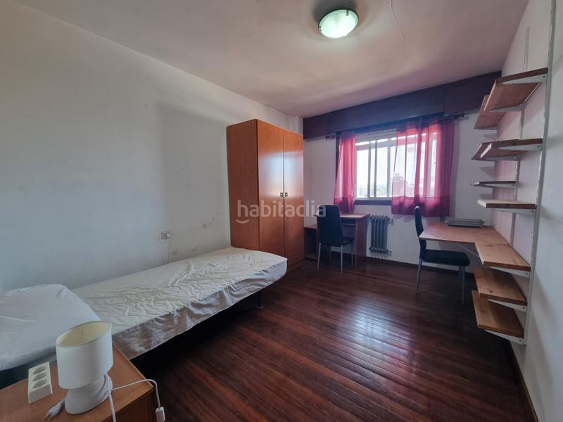 Foto cbc2c85a-efc2-4ad0-b5bf-c1419278780d. Appartamento in avenida de romero donallo 9 in Ensanche - Sar Santiago de Compostela