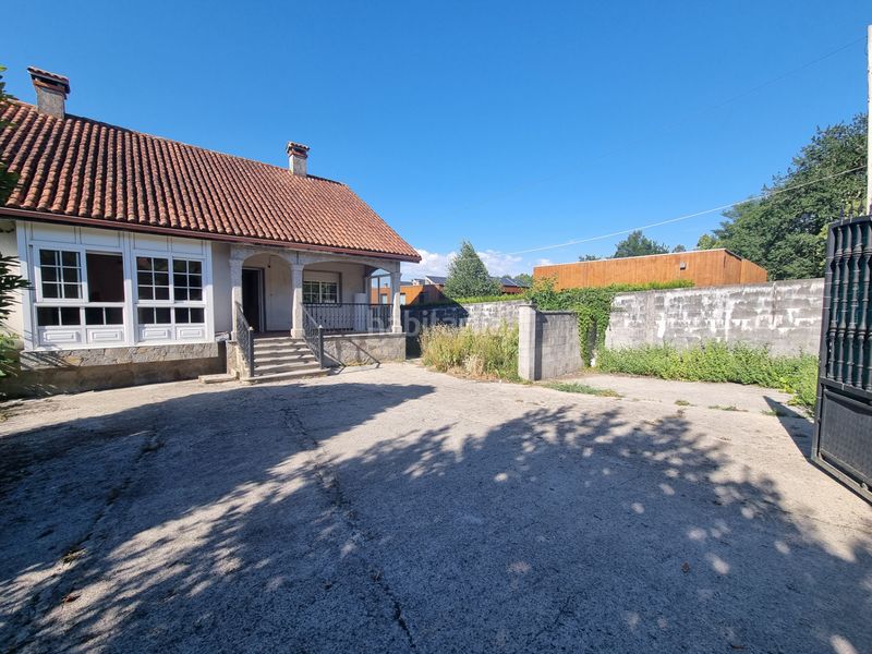 Foto 31628693-2fa6-41a5-904c-771065bc0fc8. Maison dans Bertamirans Ames