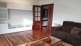 Lloguer Pis a Praza da nosa señora da mercé de conxo 4. Piso amplio y luminoso en conxo