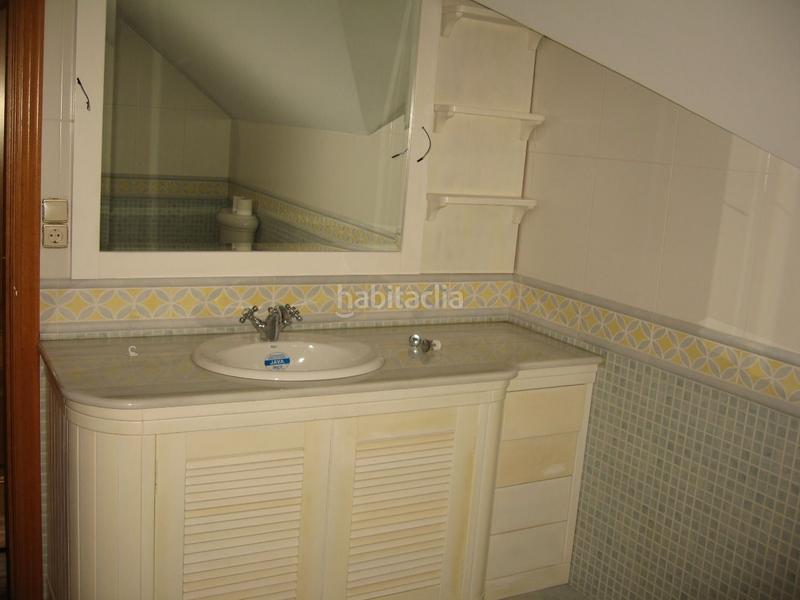 Foto 8403ac6a-366a-43da-bf00-30a9589cca78. Casa con parcheggio piscina in Parroquias de Santiago Santiago de Compostela