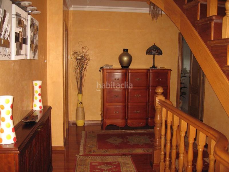 Foto e5087eb8-22ef-4e3e-94d2-d5a71640f971. Casa con parcheggio piscina in Parroquias de Santiago Santiago de Compostela