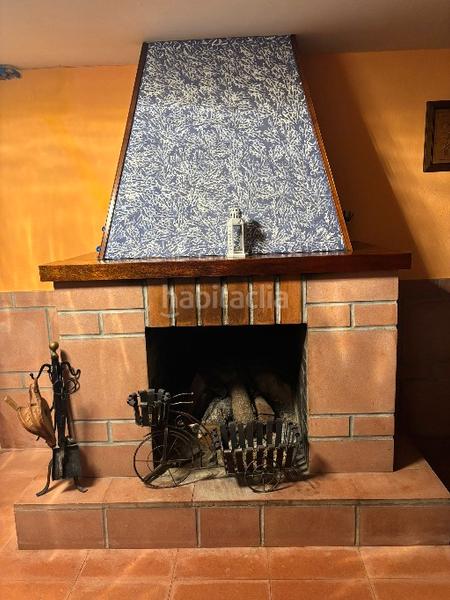 Foto 98ec8bc4-c574-4863-80f7-ef8eae8e0e2c. Masia amb xemeneia calefacció a Orozko