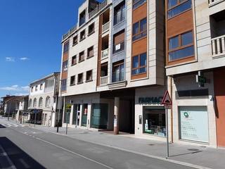 Rent Business premise in Camiño pateira 11