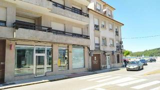 Location Local commercial à Avenida rosalía de castro 206