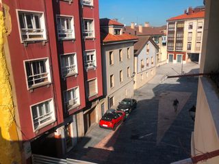 Rent Flat  Plaza de la soledad. Alquiler piso amueblado en cimadevilla, gijón, asturias. alquile