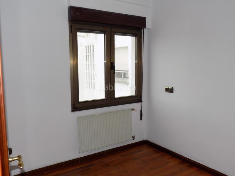 Foto b0880ac3-440b-42a0-99fc-897f2f1bac73. Àtic amb calefacció a Centro Gijón