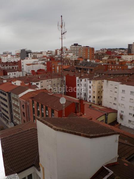 Foto f3186092-ae94-448d-b2fe-2b3b7d77ae25. Àtic amb calefacció a Centro Gijón
