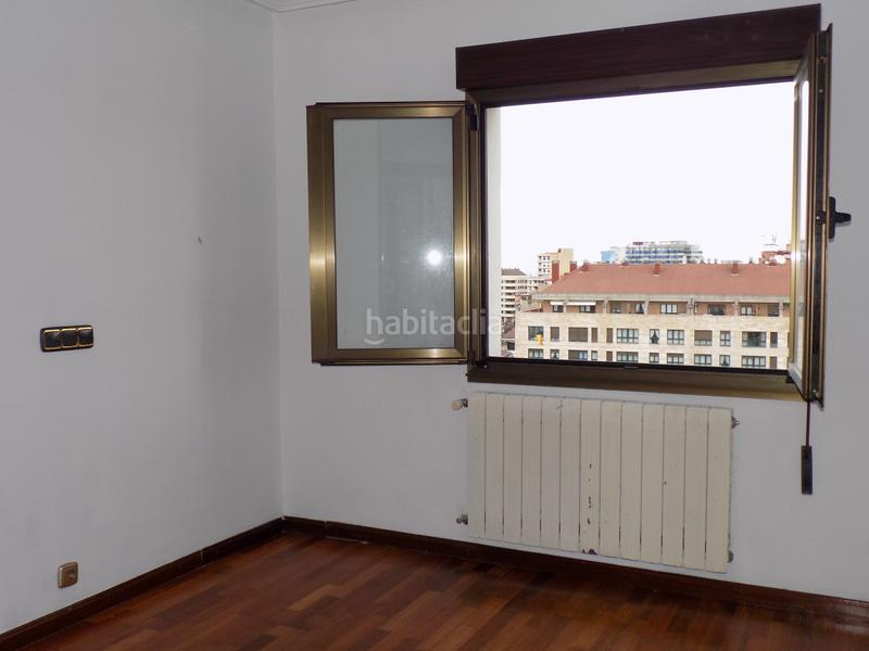 Foto 9bb30acb-dbdf-4ece-a704-7b0f4b515859. Dachwohnung mit heizung in Centro Gijón