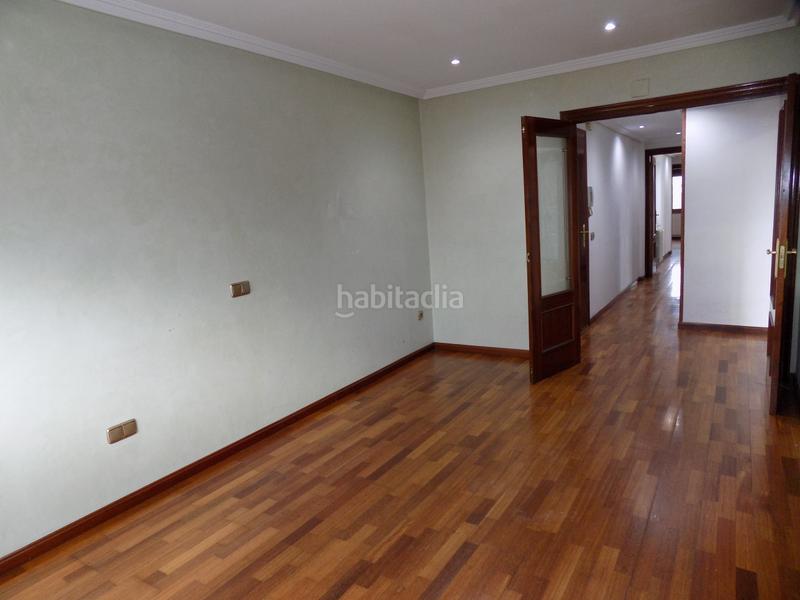 Foto a98b94e1-1f75-4594-a03e-5aeaff8791b4. Dachwohnung mit heizung in Centro Gijón