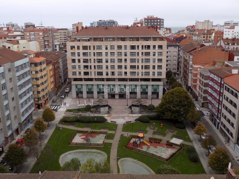 Foto f8ff4ede-bd2f-4d33-a0a6-b53c6c47066d. Dachwohnung mit heizung in Centro Gijón