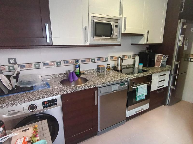 Foto 8cd3484f-8812-4ef8-9166-945f5bfdb35f. Pis a avenida de portugal 84 a El Polígono Gijón