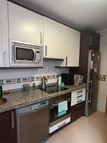 Foto a6491b0e-ce5e-4805-8d5b-d627fa88775c. Pis a avenida de portugal 84 a El Polígono Gijón