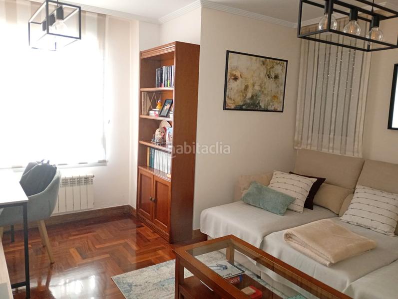 Foto ceda3b1a-dbe2-43cc-89f7-72c08891de82. Pis a avenida de portugal 84 a El Polígono Gijón