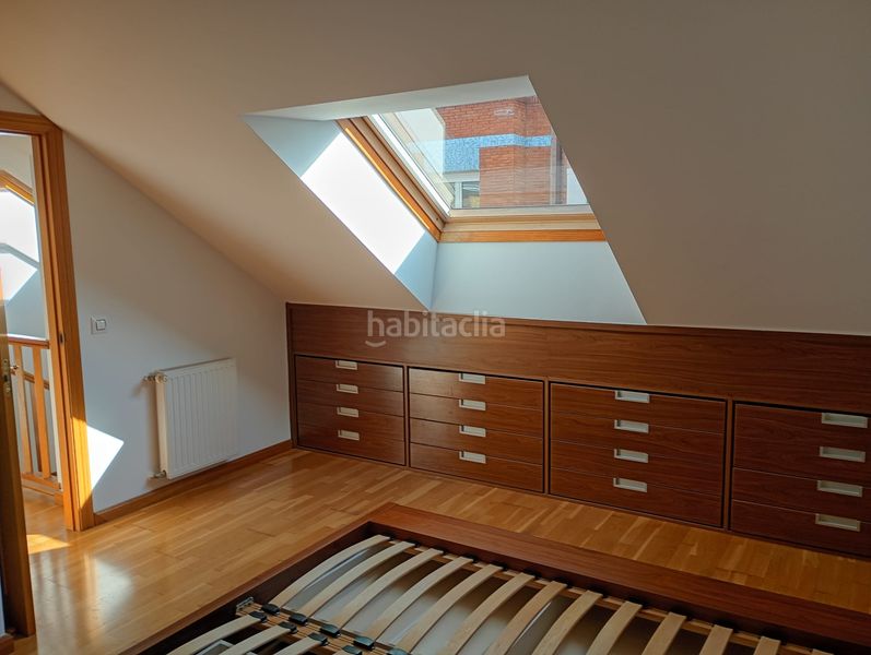Foto b8572d3e-db1d-4bc4-9a0a-807df4e75aac. Affitto duplex con riscaldamento parcheggio in Llano Gijón