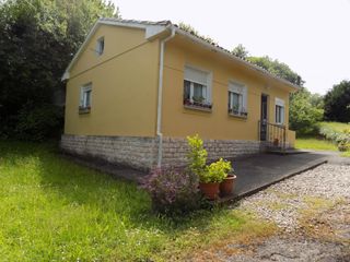 Casa  N/a. Se vende casa independiente, carreño, asturias.
