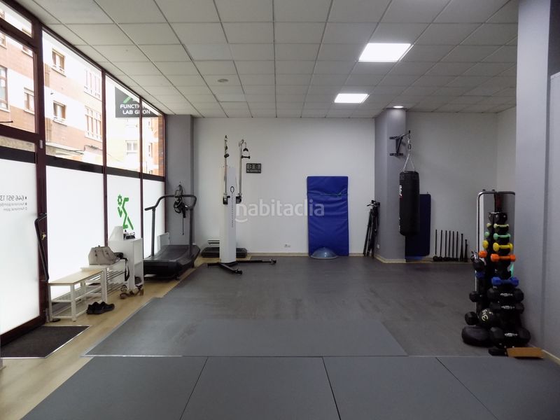 Foto b69a3120-2a19-47e2-b191-a77c815c8aad. Local comercial a Llano Gijón