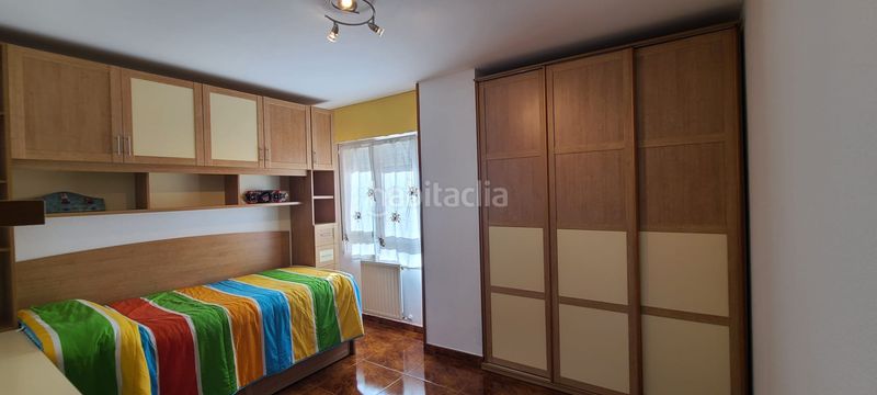 Foto 0986db7b-3219-445a-b40b-2347be87c7b2. Location appartement dans calle de álava 47 dans Pumarín Gijón