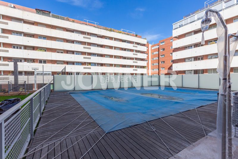 Foto 51a4cf43-2aa7-4b94-90fa-63802c78b0f5. Pis amb aparcament piscina a Rejas Madrid