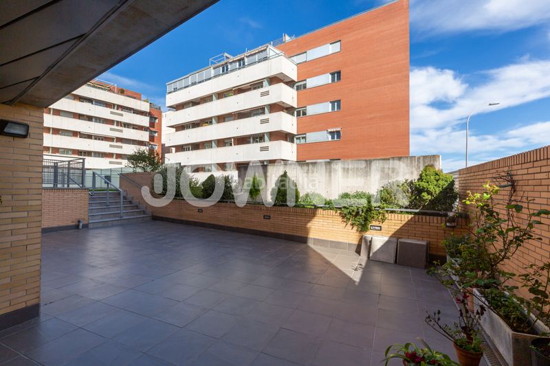 Foto 5daeb22c-0e22-4650-9380-03e6a3078427. Pis amb aparcament piscina a Rejas Madrid