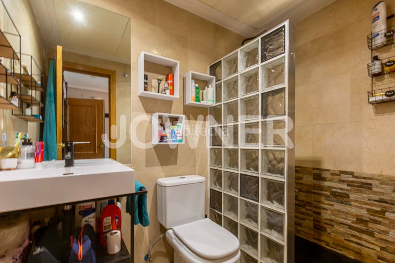 Foto a20c2c89-a99e-49e4-9fc5-1e2992b3aefc. Pis amb aparcament piscina a Rejas Madrid