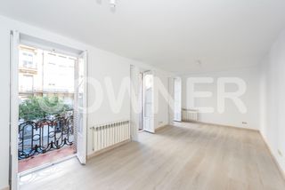 Flat in Calle de Galileo