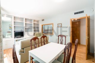 Piso  Calle de diego bahamonde. “jowner vende fantástica vivienda reformada en fuente del berro