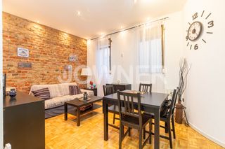 Etagenwohnung in Calle de Juan de Urbieta