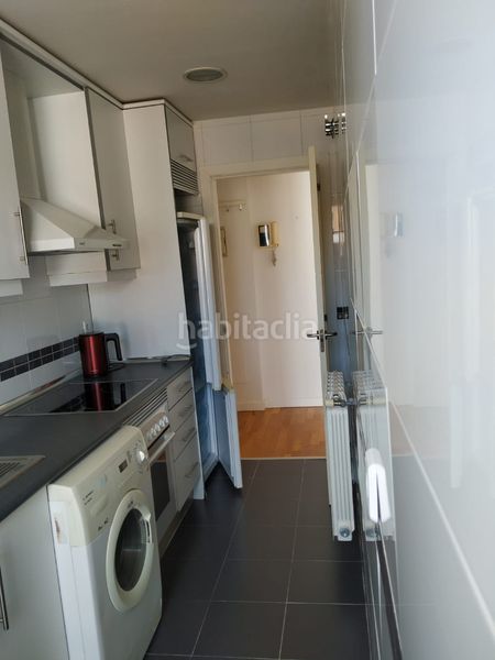 Foto 0d3e1f61-1a0b-45fc-b3d1-b30f8eb1bca8. Pis amb calefacció piscina a Opañel Madrid