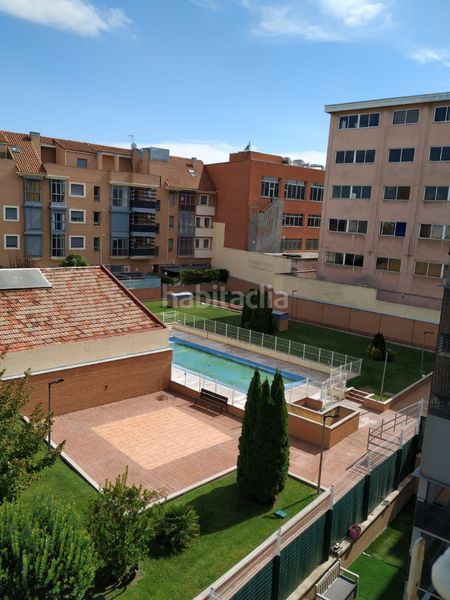 Foto 800a9218-7e95-4e31-ad14-2869db70945a. Pis amb calefacció piscina a Opañel Madrid