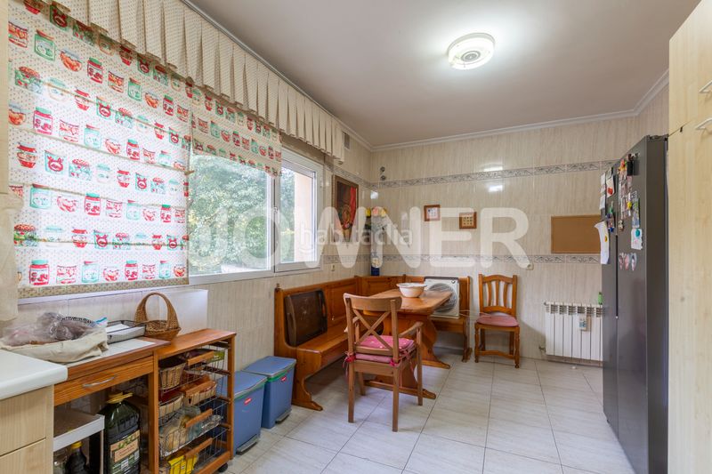 Foto 670d64e5-a174-4aca-a9ed-9ee0c62bf615. Chalet with fireplace heating parking pool in Molino de la Hoz Rozas de Madrid (Las)