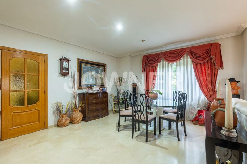 Foto a2504cfc-cc84-4ec9-8f95-9a6de5099815. Chalet with fireplace heating parking pool in Molino de la Hoz Rozas de Madrid (Las)
