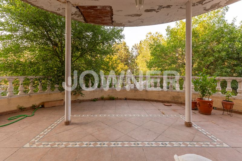 Foto c8d56f62-a371-4fe5-a29b-450837d3e1a5. Chalet with fireplace heating parking pool in Molino de la Hoz Rozas de Madrid (Las)