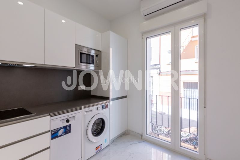 Foto 16f9060c-5815-4ec5-b08f-8a051ae0c1e5. Flat with heating in Fuente del Berro Madrid