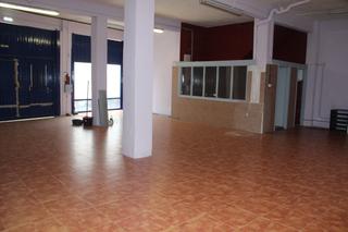Location Local commercial  San bartolome kalea. Local comercial  pie de calle