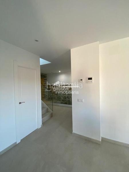 Foto b3b44134-91a9-4118-b802-2d1bc4cde779. Rent house with heating parking in San Lorenzo - San Marcos Segovia