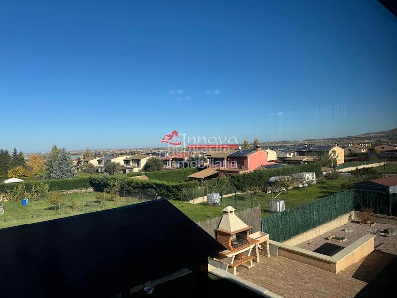 Foto 104b78d2-e13a-400c-b82a-3dc657d9d73e. Haus mit parking in Palazuelos de Eresma