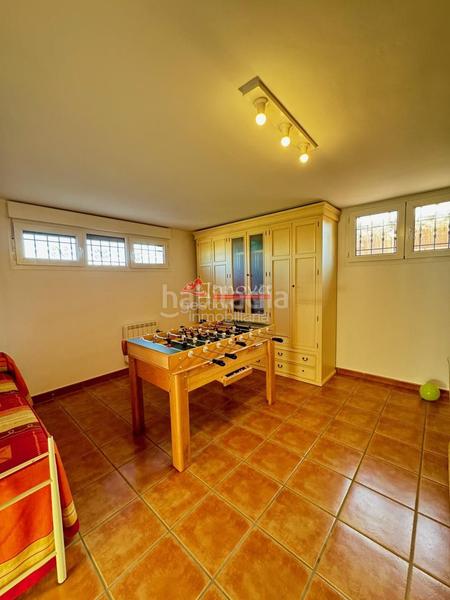 Foto 5923bcc3-1934-433e-be29-3808a106750a. Haus mit parking in Palazuelos de Eresma