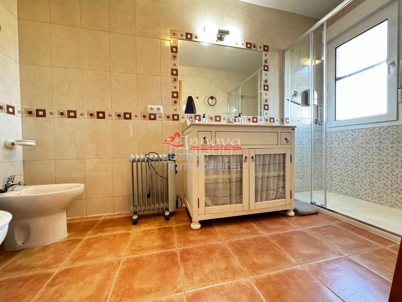 Foto 7c7865b1-48ff-4e92-8f9b-f7e63515c0bf. Haus mit parking in Palazuelos de Eresma