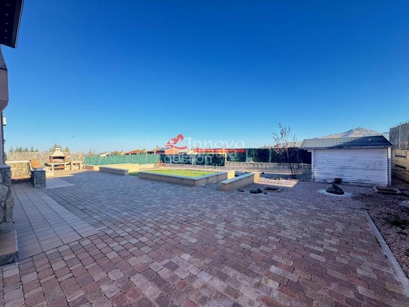 Foto c6cf243a-795f-4139-8550-c28eb0eb746f. Haus mit parking in Palazuelos de Eresma