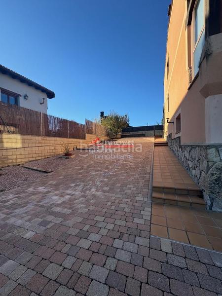 Foto d2f3d967-ede3-4a19-aa7f-519bef5eadc0. Haus mit parking in Palazuelos de Eresma