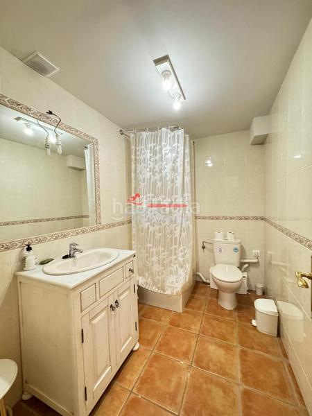 Foto f1020398-2532-43e3-b021-990e4e20751e. Haus mit parking in Palazuelos de Eresma