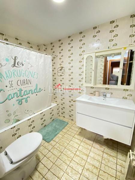 Foto 4527f8ad-f10b-4b6b-9d0d-6636d3ccf94e. Location appartement avec chauffage parking dans Centro Segovia