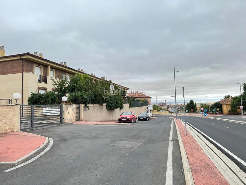 Foto 3240131c-958c-442b-a9a8-18bdfed764aa. Casa con riscaldamento parcheggio in Lastrilla (La)