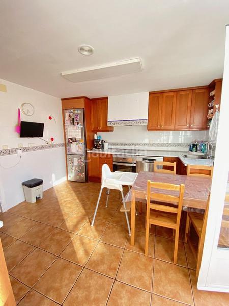 Foto 049372da-ad0b-4d7f-b74f-13032efa2f10. House with heating parking in Torrecaballeros