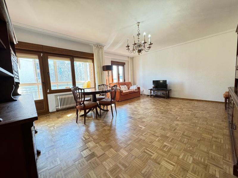 Foto e098ff4a-c011-4168-b88e-9af78c1875fe. Appartement avec chauffage parking dans Ezequiel González - Conde de Sepúlveda Segovia