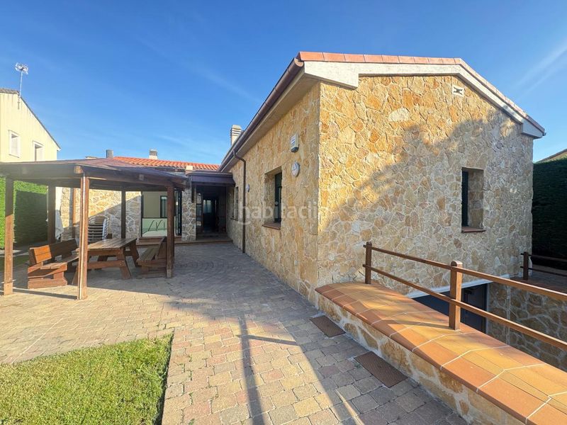 Foto 42d3ede9-cec6-4df3-873f-9e73d029f0bc. Casa amb calefacció aparcament piscina a Palazuelos de Eresma