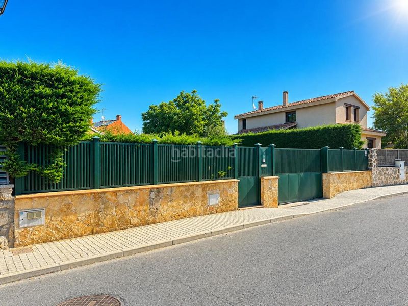 Foto fafb4249-2780-4853-bdd1-8ec30dce0f92. Casa amb calefacció aparcament piscina a Palazuelos de Eresma