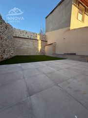 Rez-de-chaussée à Plaza de San Lorenzo